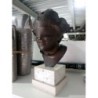 STATUE SUR SOCLE
