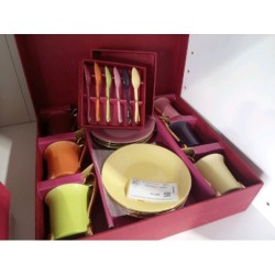 Lot 6 tasses + cuillères