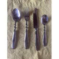 6 X 4 ménagère 