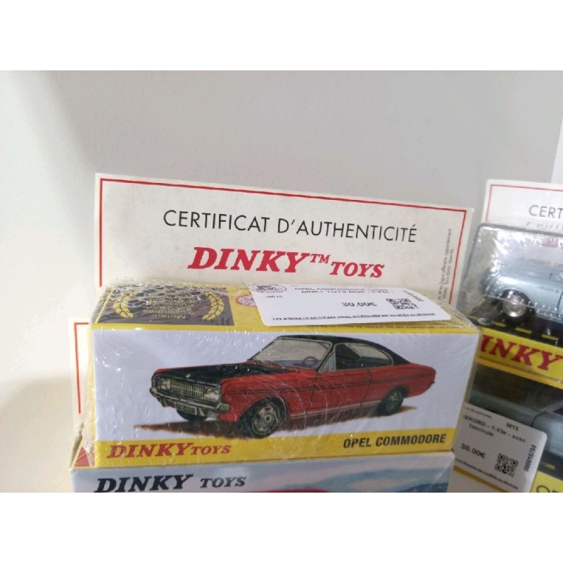 OPEL COMMODORE Coupé - DINKY TOYS Atlas - 1:43e - avec certificat d'authenticité + fascicule