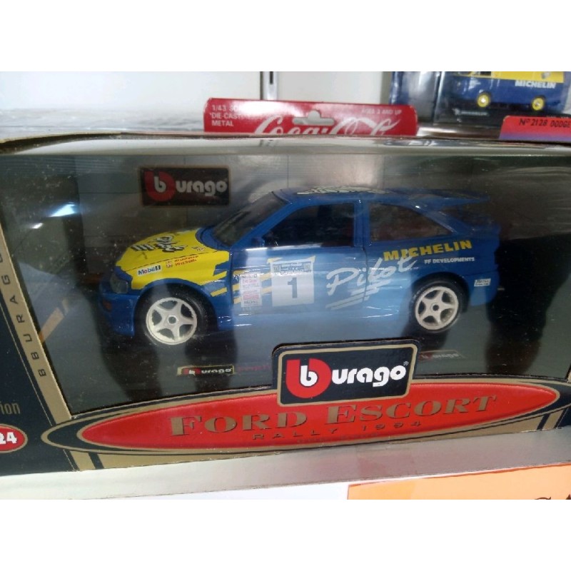 FORD Escort RS COSWORTH Pneu PILOT MICHELIN
