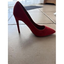 talon daim rouge pointure 37